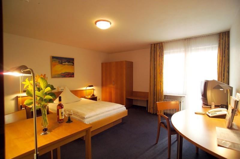Acora Karlsruhe Zentrum Living The City Kamer foto